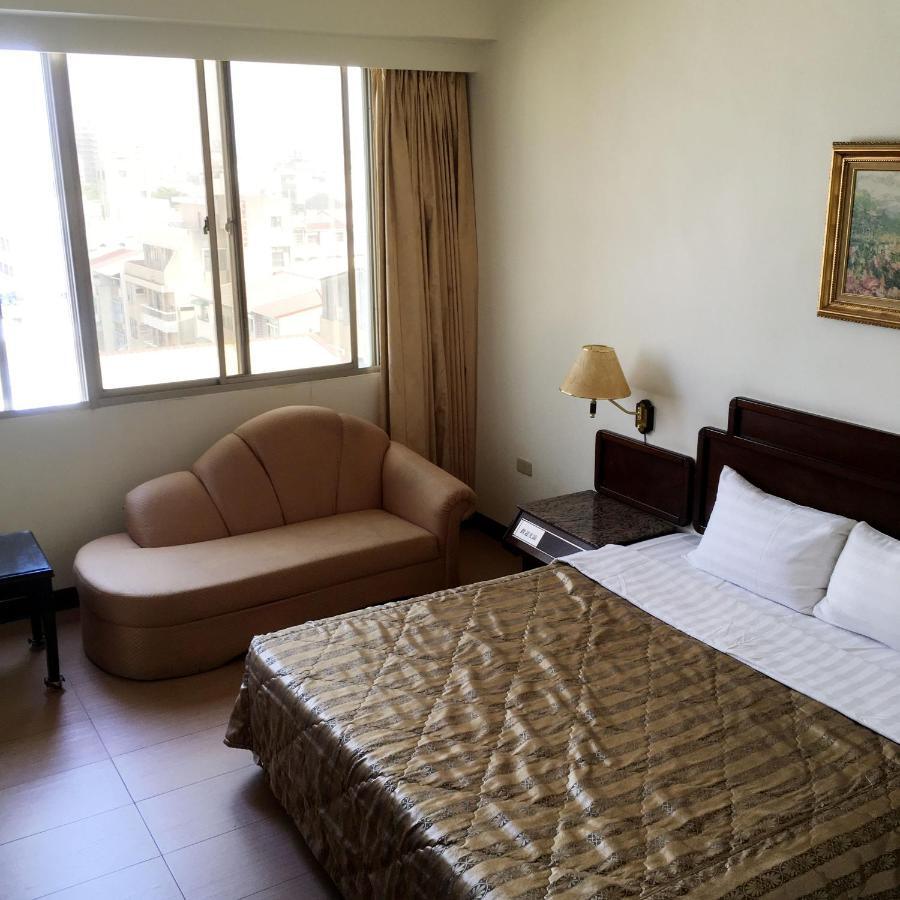 文南哥爸妻夫飯店 Hotel Đài Nam Ngoại thất bức ảnh