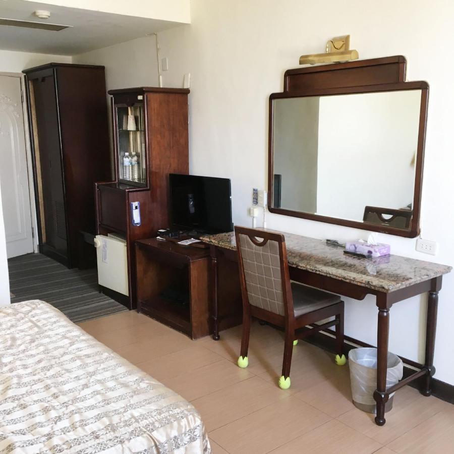 文南哥爸妻夫飯店 Hotel Đài Nam Ngoại thất bức ảnh