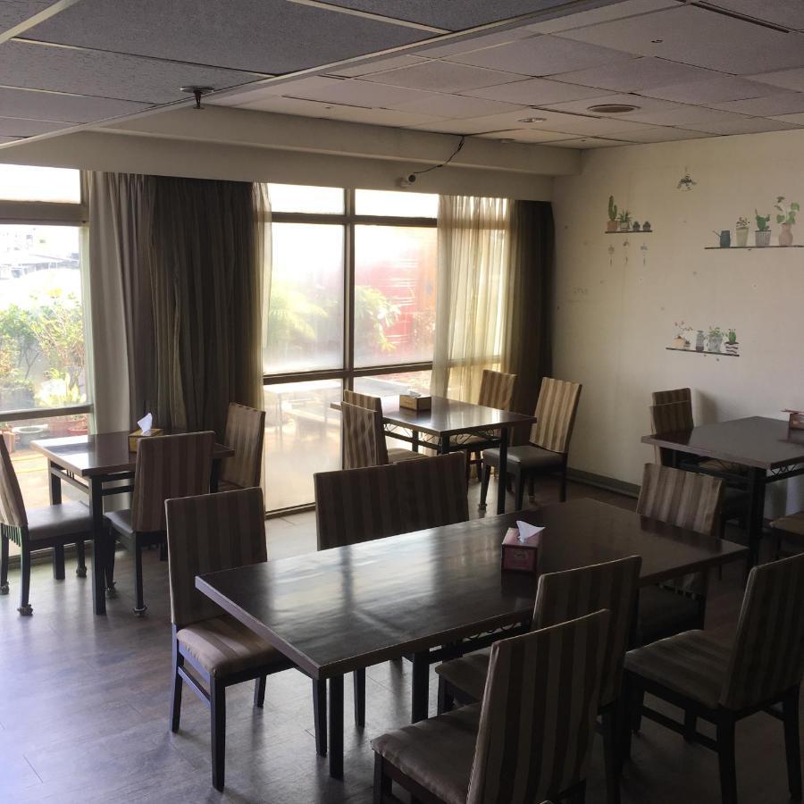 文南哥爸妻夫飯店 Hotel Đài Nam Ngoại thất bức ảnh